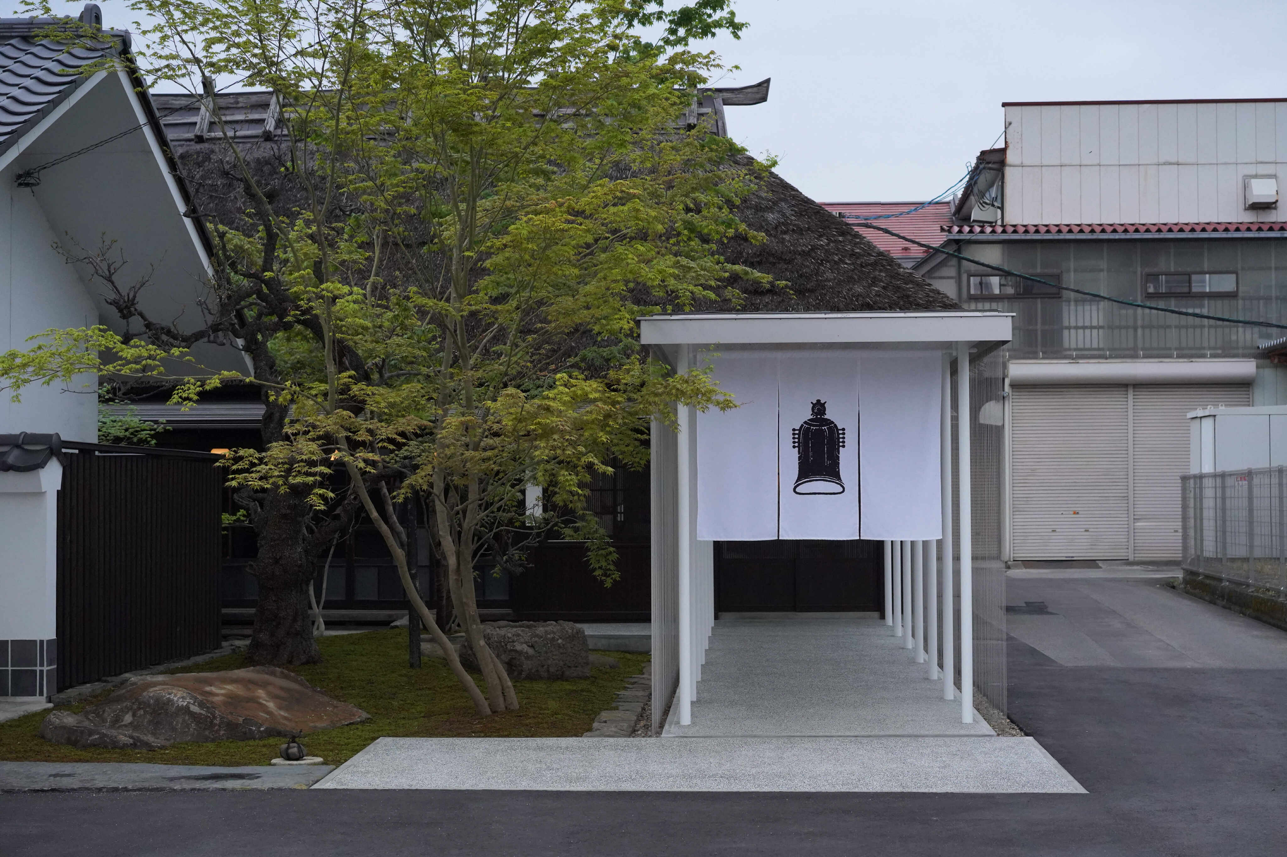 韓国の建築雑誌『SPACE』に「つりがね庵」が掲載されました